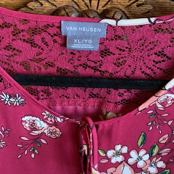 Van Heusen Top - Picture 4 of 5